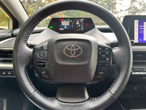 Used 2023 Toyota Prius LE image 22