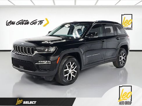 Used 2023 Jeep Grand Cherokee Limited image 1