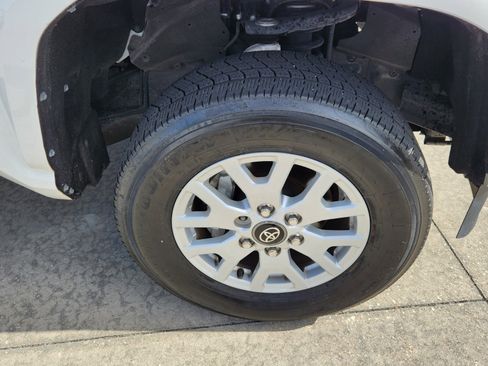 Certified 2024 Toyota Tacoma SR5 image 12