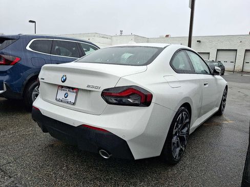 New 2026 BMW 230i xDrive Coupe w/ Convenience Package AWD/4WD image 4