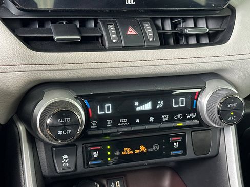 Used 2023 Toyota RAV4 Limited AWD/4WD image 17