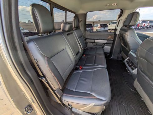 Used 2023 Ford F150 Lariat w/ Trailer Tow Package image 31