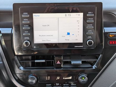 Used 2021 Toyota Camry SE w/ Carpet Mat Package (TMS) FWD image 13