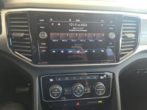 Used 2023 Volkswagen Atlas SE image 22