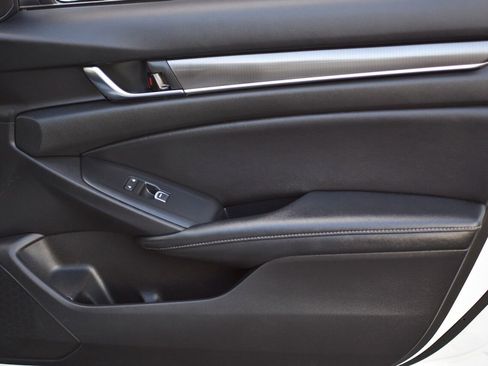 Used 2020 Honda Accord Sport image 18