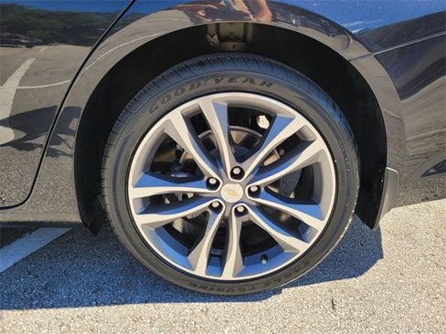 Used 2022 Chevrolet Malibu Premier image 16