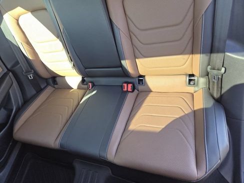 Used 2025 Volkswagen Jetta SEL FWD image 28