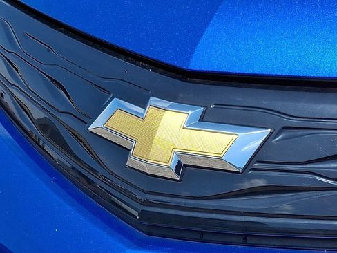 Used 2020 Chevrolet Bolt LT FWD image 25