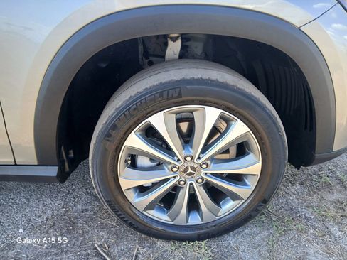 Used 2020 Mercedes-Benz GLE 350 4MATIC w/ Premium Package image 19
