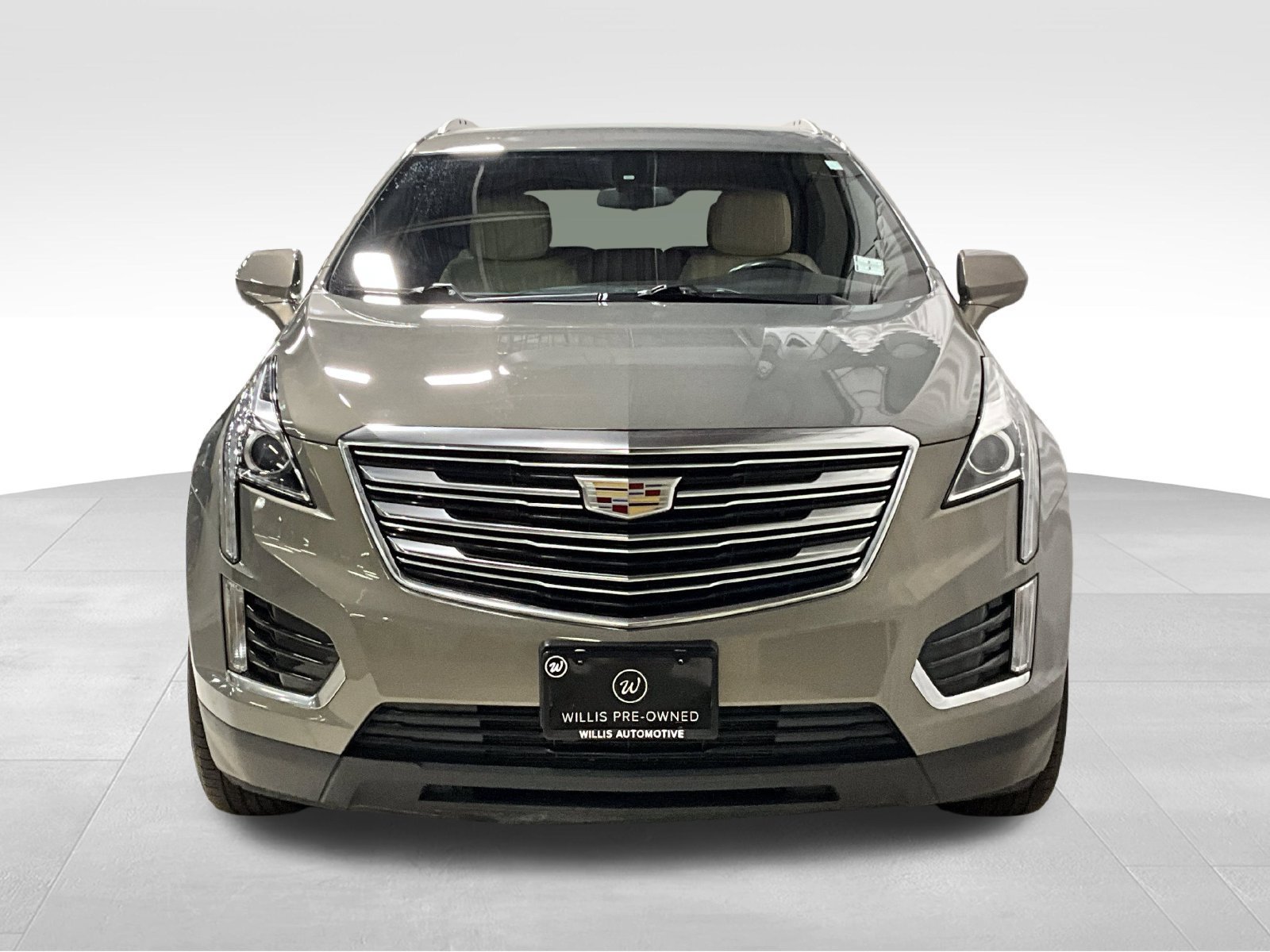 Used 2019 Cadillac XT5 AWD image 3