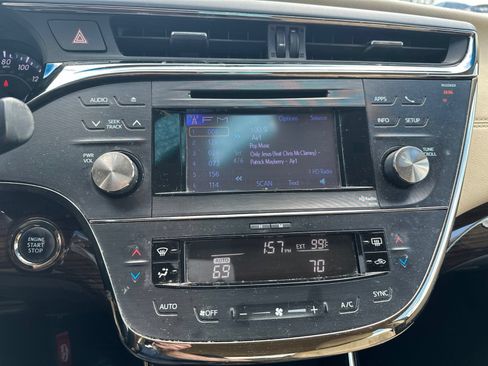 Used 2013 Toyota Avalon XLE Touring FWD image 14