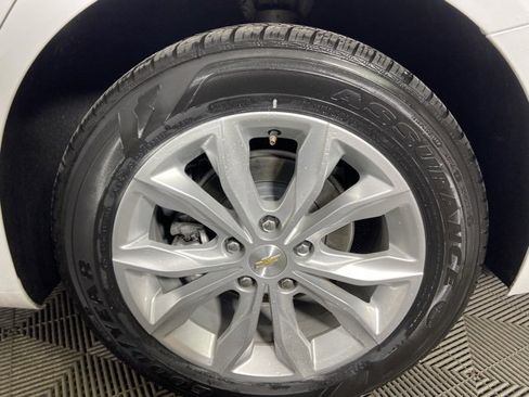 Used 2024 Chevrolet Malibu LT image 25