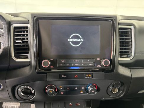 Used 2023 Nissan Frontier SV w/ Tow Package AWD/4WD image 15