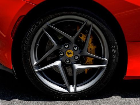 Used 2021 Ferrari F8 Spider RWD image 36
