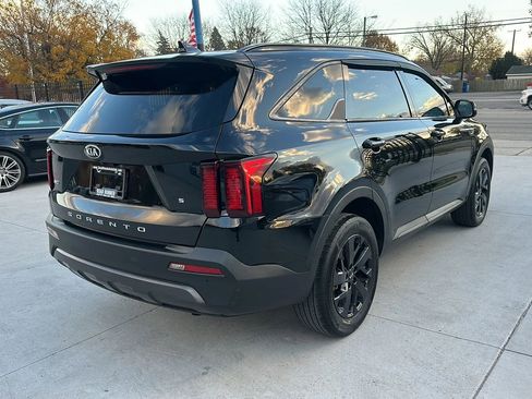 Used 2021 Kia Sorento S w/ Panoramic Sunroof Package image 5