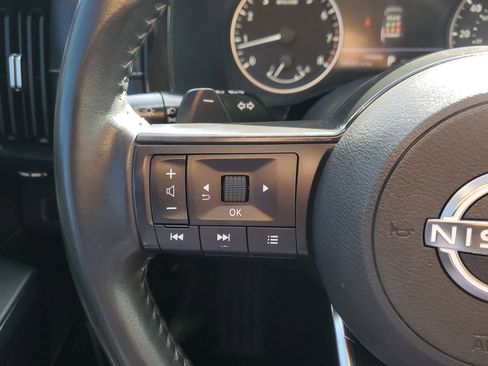 Used 2024 Nissan Pathfinder SV image 24