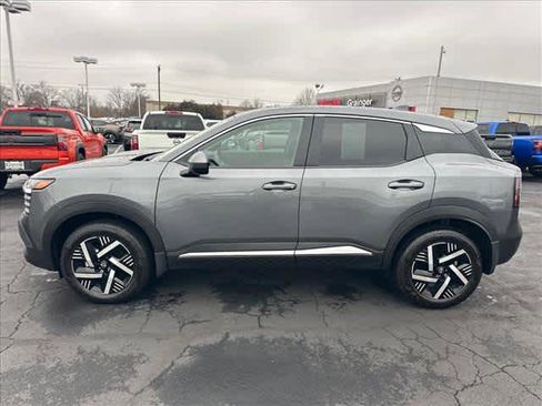 Certified 2025 Nissan Kicks SV image 6