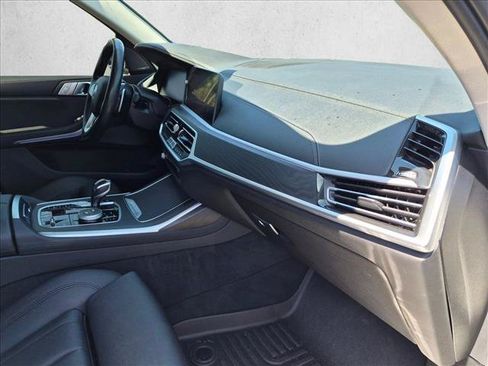 Used 2021 BMW X7 xDrive40i w/ Premium Package AWD/4WD image 21