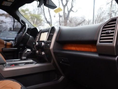 Used 2017 Ford F150 Limited w/ Trailer Tow Package image 39