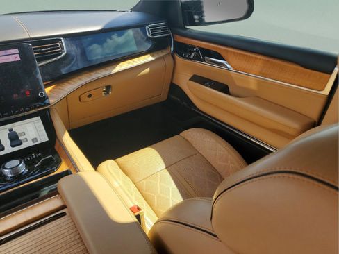 Certified 2022 Jeep Grand Wagoneer Series III w/ Rear Seat Video Group 1 AWD/4WD image 23