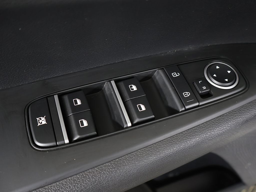 Used 2022 Kia Forte LXS w/ LXS Technology Package FWD image 34
