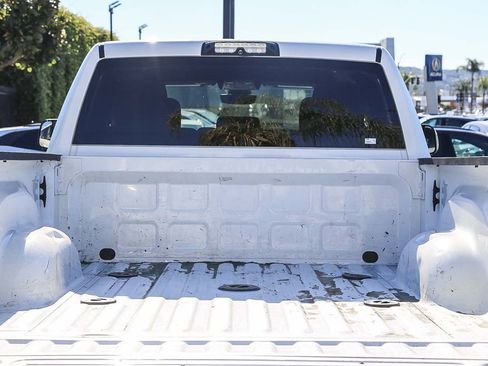 Used 2019 RAM 2500 Big Horn w/ Night Edition image 29