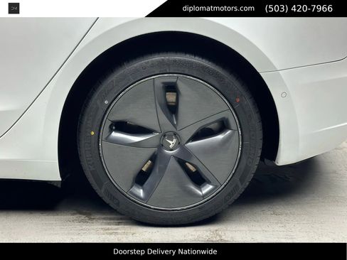 Used 2020 Tesla Model 3 Long Range image 37