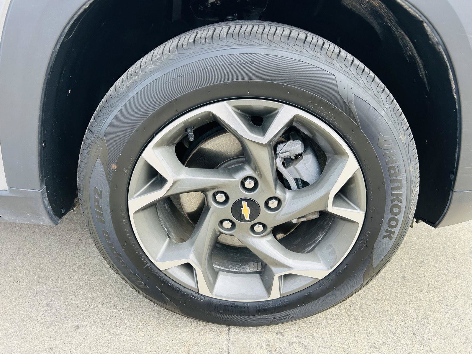 Used 2026 Chevrolet Trax LT FWD image 36