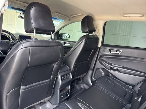 Used 2024 Ford Edge Titanium AWD/4WD image 19