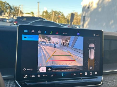 Used 2025 Volkswagen Tiguan S image 18