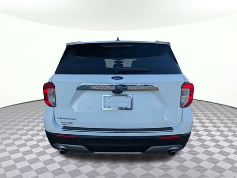 Used 2022 Ford Explorer Limited image 4
