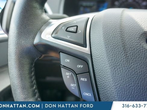 Used 2022 Ford Edge SEL w/ Convenience Package image 12