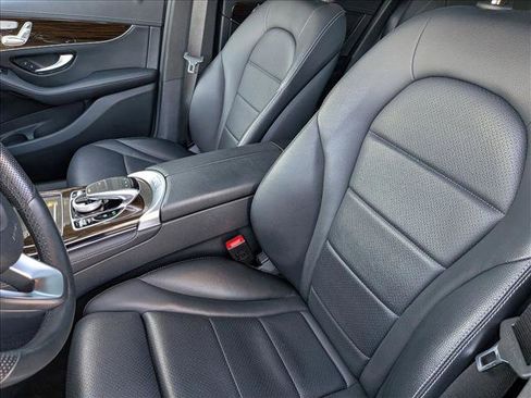 Used 2017 Mercedes-Benz GLC 300 4MATIC image 16