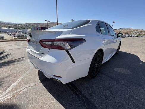 Used 2021 Toyota Camry XSE w/ Carpet Mat Package (TMS) FWD image 5