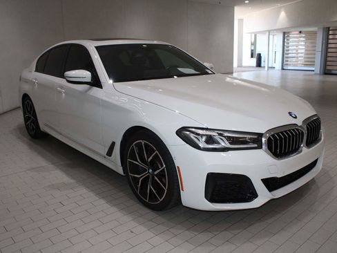 Certified 2022 BMW 530i w/ M Sport Package image 8