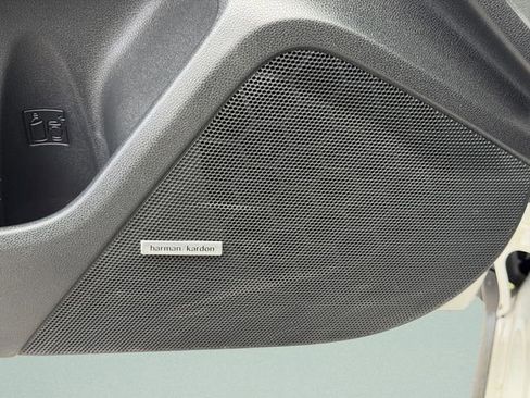 Used 2025 Subaru Crosstrek 2.5i Limited w/ Popular Package #4A image 21