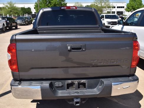 Used 2019 Toyota Tundra SR5 w/ SR5 Upgrade Package image 6