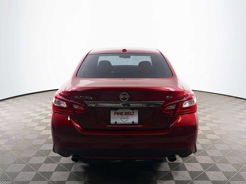 Used 2017 Nissan Altima 2.5 SV FWD image 5