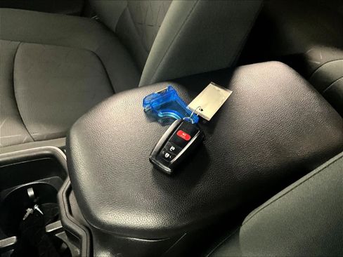 Used 2023 Toyota RAV4 XLE image 30