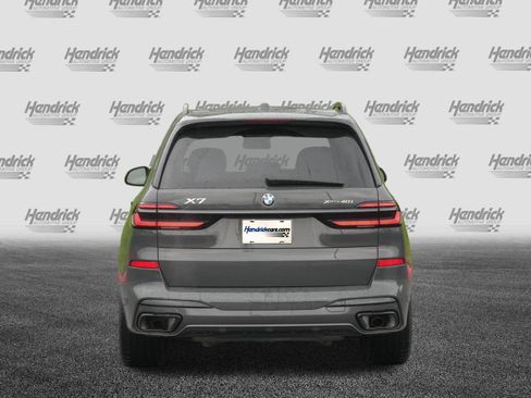 Certified 2026 BMW X7 xDrive40i w/ M Sport Package AWD/4WD image 8