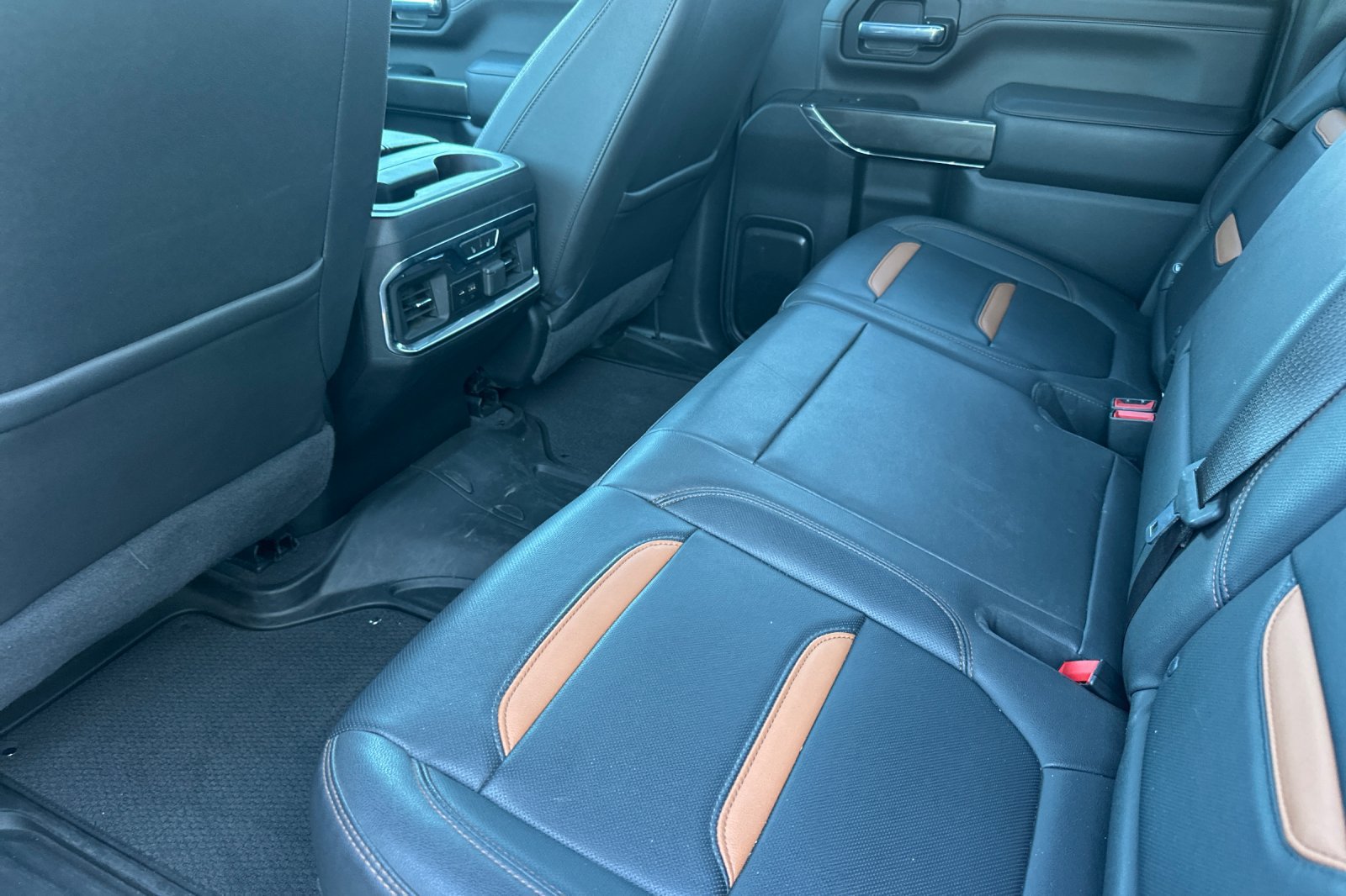Used 2023 GMC Sierra 3500 AT4 w/ AT4 Premium Plus Package AWD/4WD image 14