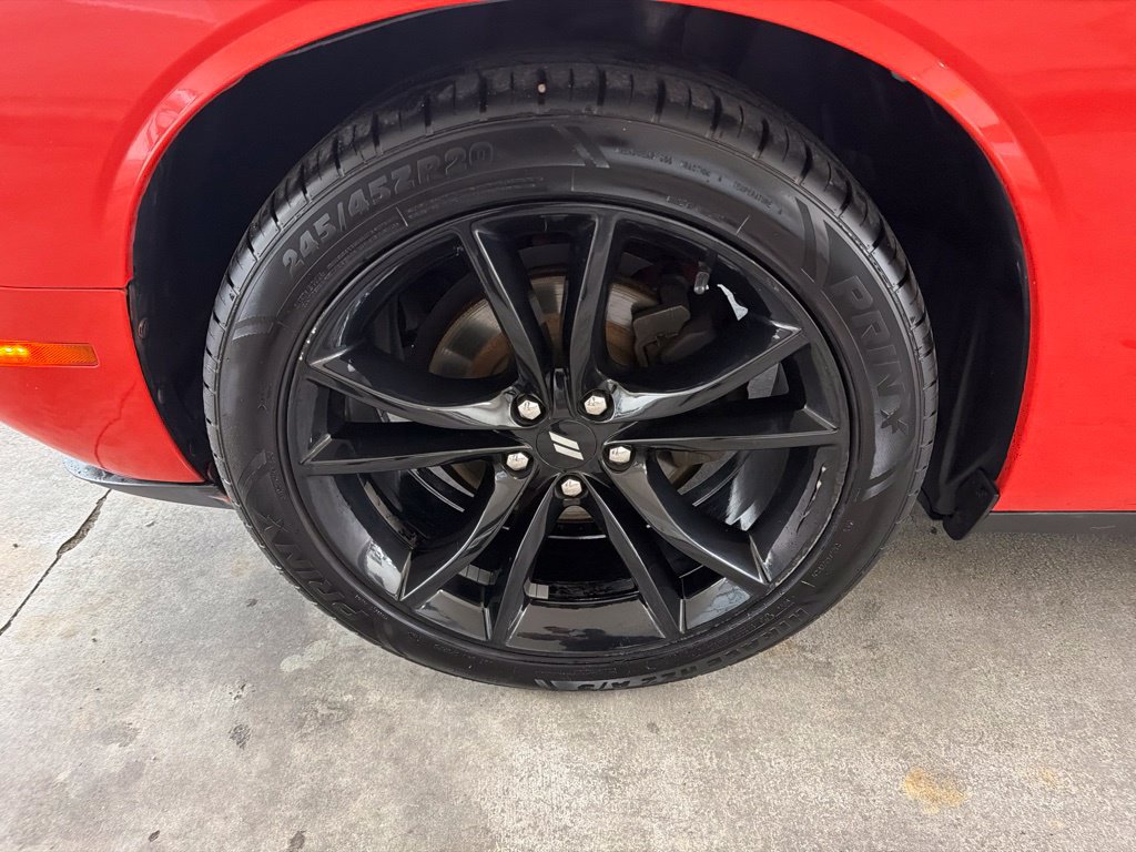 Used 2017 Dodge Challenger SXT w/ Blacktop Package RWD image 16