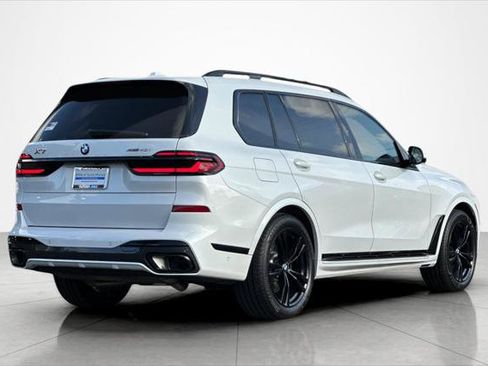 Used 2024 BMW X7 xDrive40i w/ M Sport Package image 5