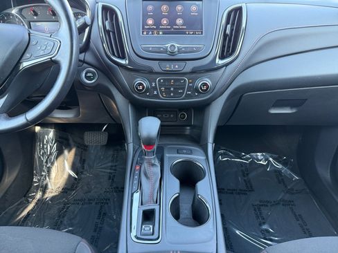 Used 2022 Chevrolet Equinox RS image 11