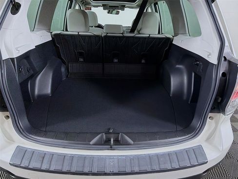 Used 2018 Subaru Forester 2.5i Premium AWD/4WD image 25