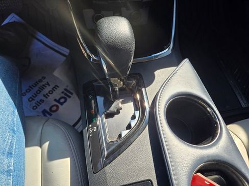 Used 2015 Toyota Avalon XLE FWD image 10