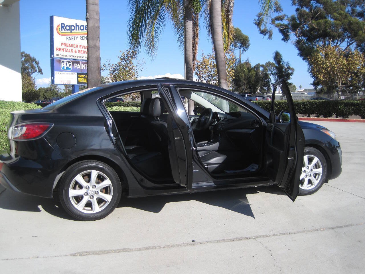 Used 2011 MAZDA MAZDA3 i Touring FWD image 13