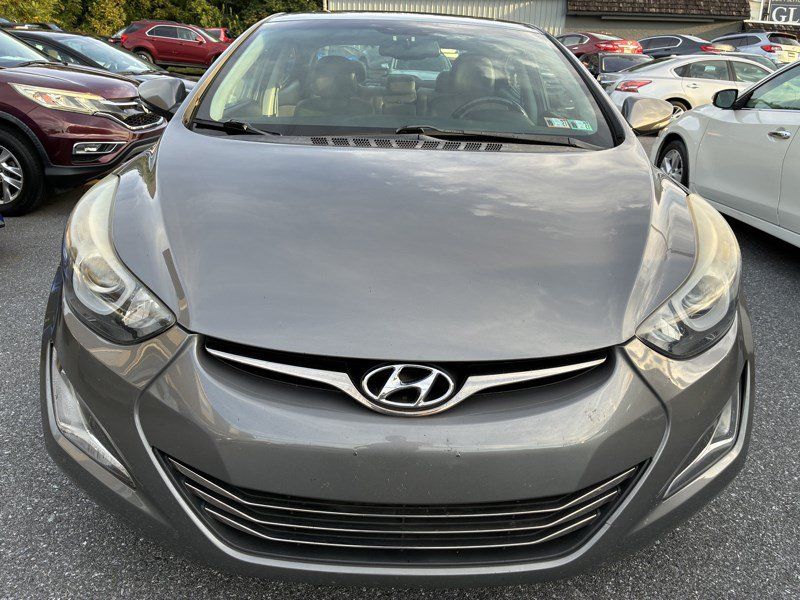 Used 2014 Hyundai Elantra Limited w/ Option Group 03 FWD image 2
