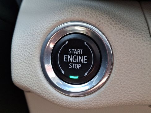 Used 2021 Buick Envision Avenir AWD/4WD image 23