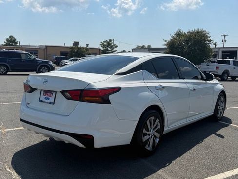 Used 2020 Nissan Altima 2.5 S FWD image 3